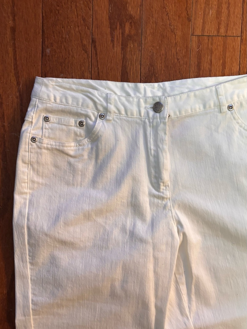 Ruby Rd. White Denim Jacket with Dome Studs Matching Pants Size 6P NWOT - Picture 8 of 15
